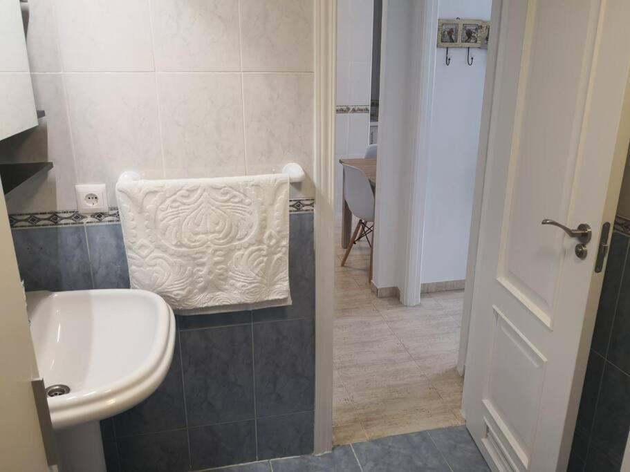 Apartamento Zona Playa En Roquetas Cerca De Bares Restaurantes Y Centro Comercial Roquetas de Mar Exterior foto
